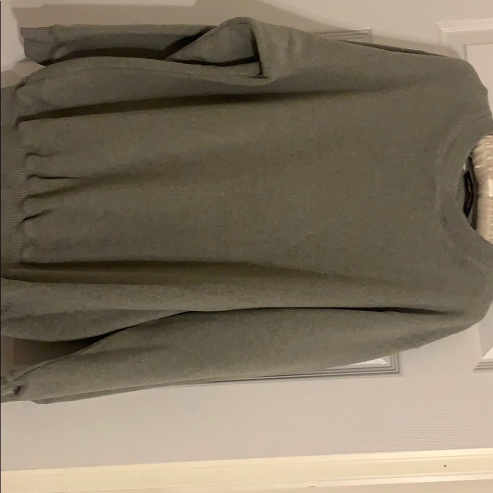 GREG NORMAN SWEATER